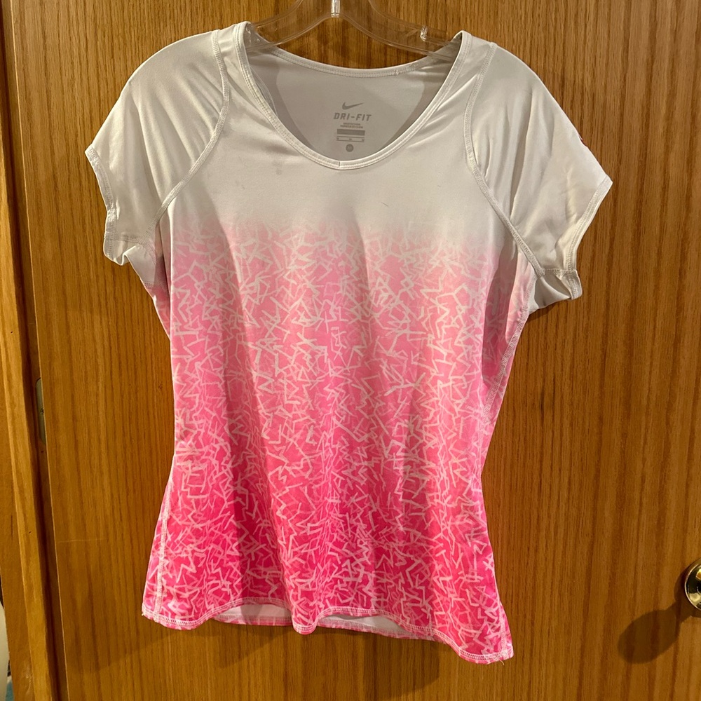 Nike shirt size Medium